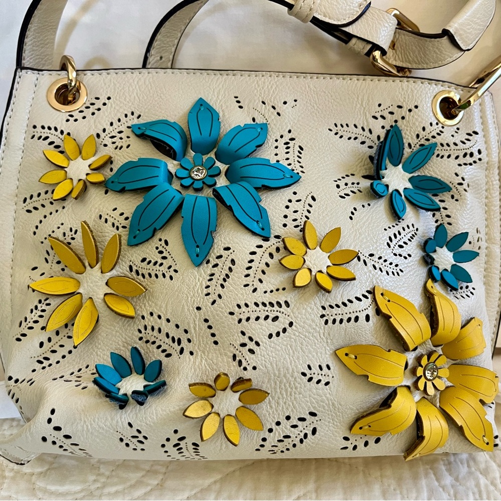 Chinese Laundry Purse with 3D blue and yellow flowers